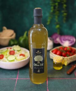 قیمت روغن زیتون فرابکر در اصفهان را میتوانید در سایت لامیکو تولیدکننده روغن زیتون در حضور مشتری مشاهده کنید . قیمت رقابتی ، روغن زیتون با کیفیت ، دستگاههای مدرن روغن زیتون خالص تصفیه نشده بطری پلاستیکی لامیکو